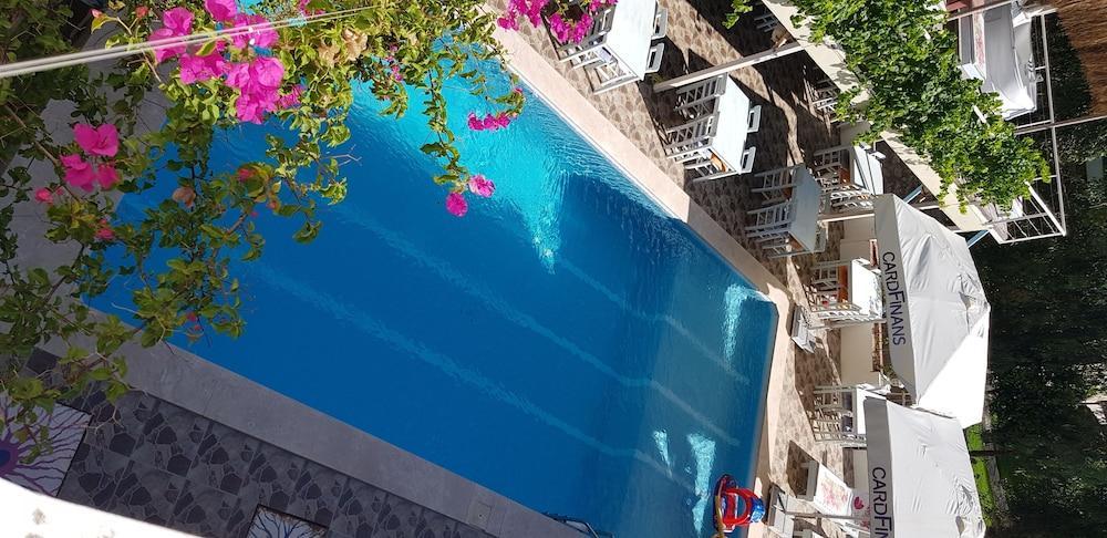 Hakan Hotel Битез Екстериор снимка