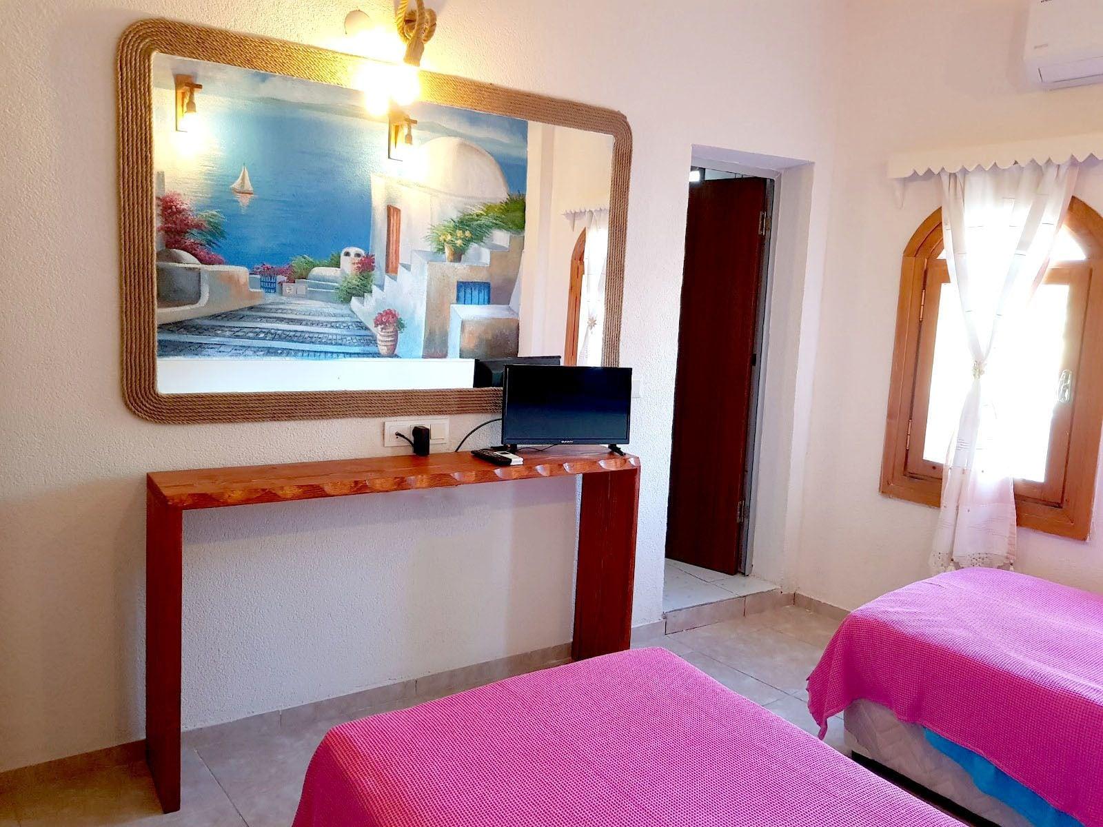 Hakan Hotel Битез Екстериор снимка