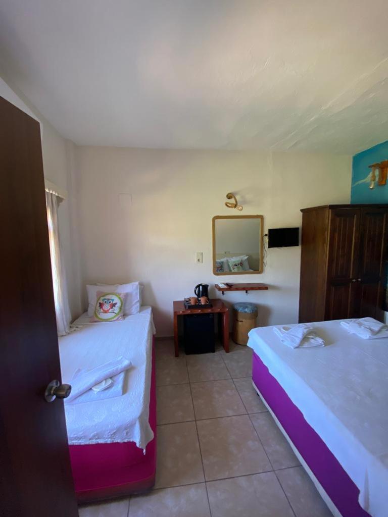 Hakan Hotel Битез Екстериор снимка