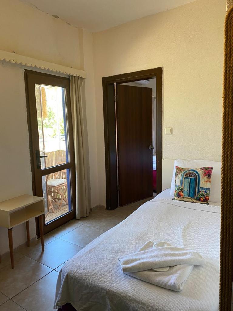 Hakan Hotel Битез Екстериор снимка