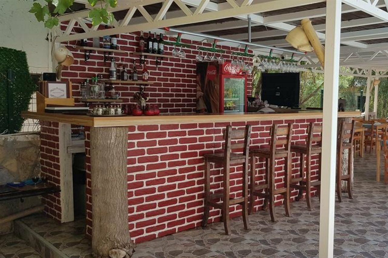 Hakan Hotel Битез Екстериор снимка