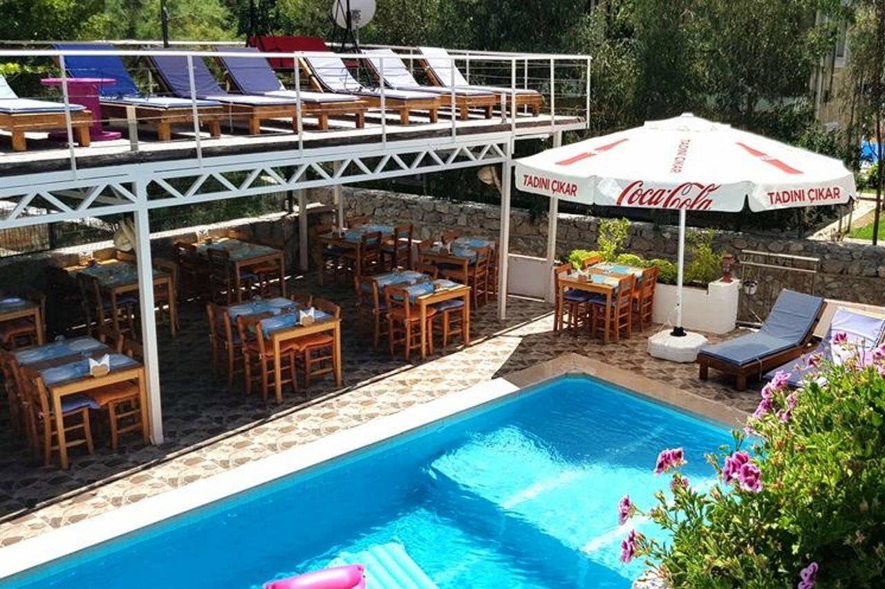 Hakan Hotel Битез Екстериор снимка