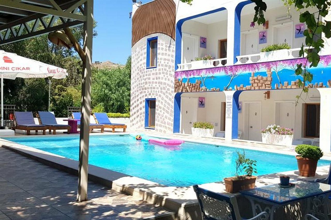 Hakan Hotel Битез Екстериор снимка
