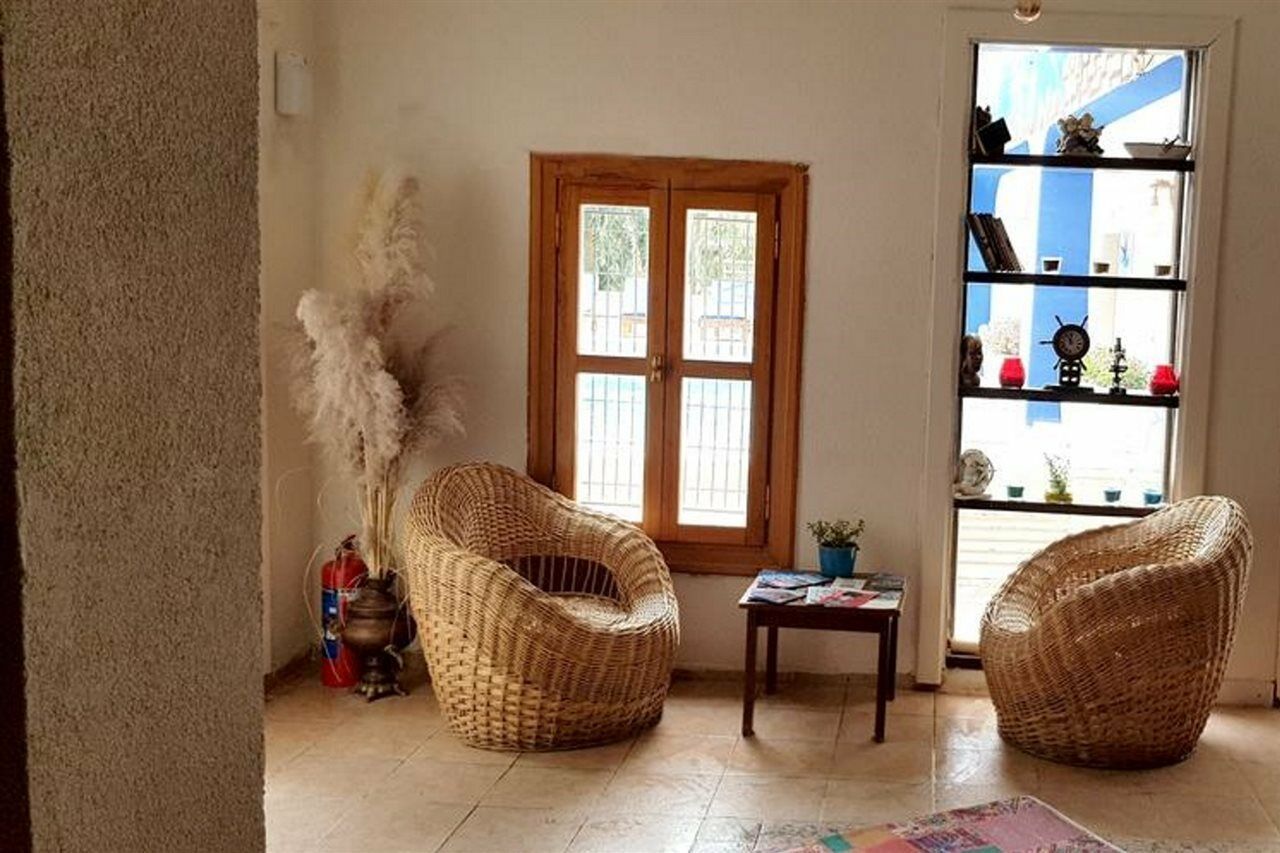 Hakan Hotel Битез Екстериор снимка